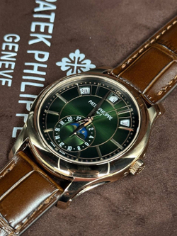 Часы Patek Philippe Complicated Watches 5205