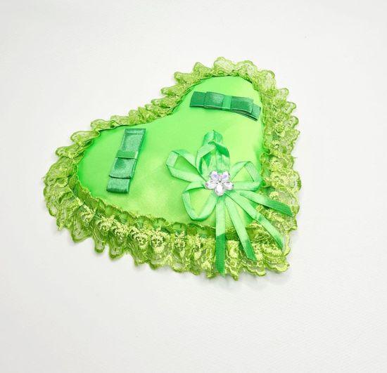 Подушечка для колец в виде сердца