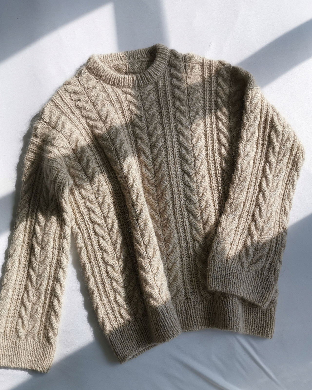 Джемпер спицами "Hanna"