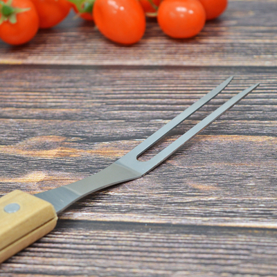 Набор для барбекю 4 предмета (лопатка, вилка для мяса, щипцы, нож) в чехле, K101003