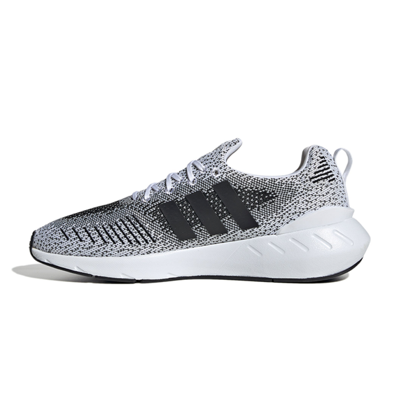 Adidas originals Swift Run 22