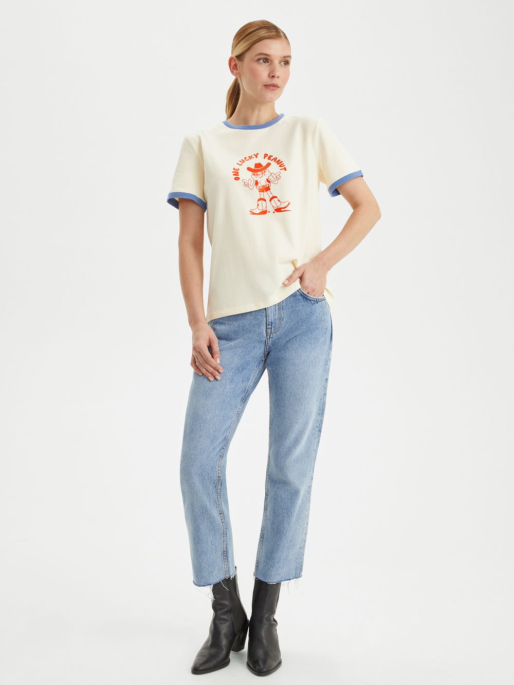 Женская футболка One Lucky Peanut - folly dot.