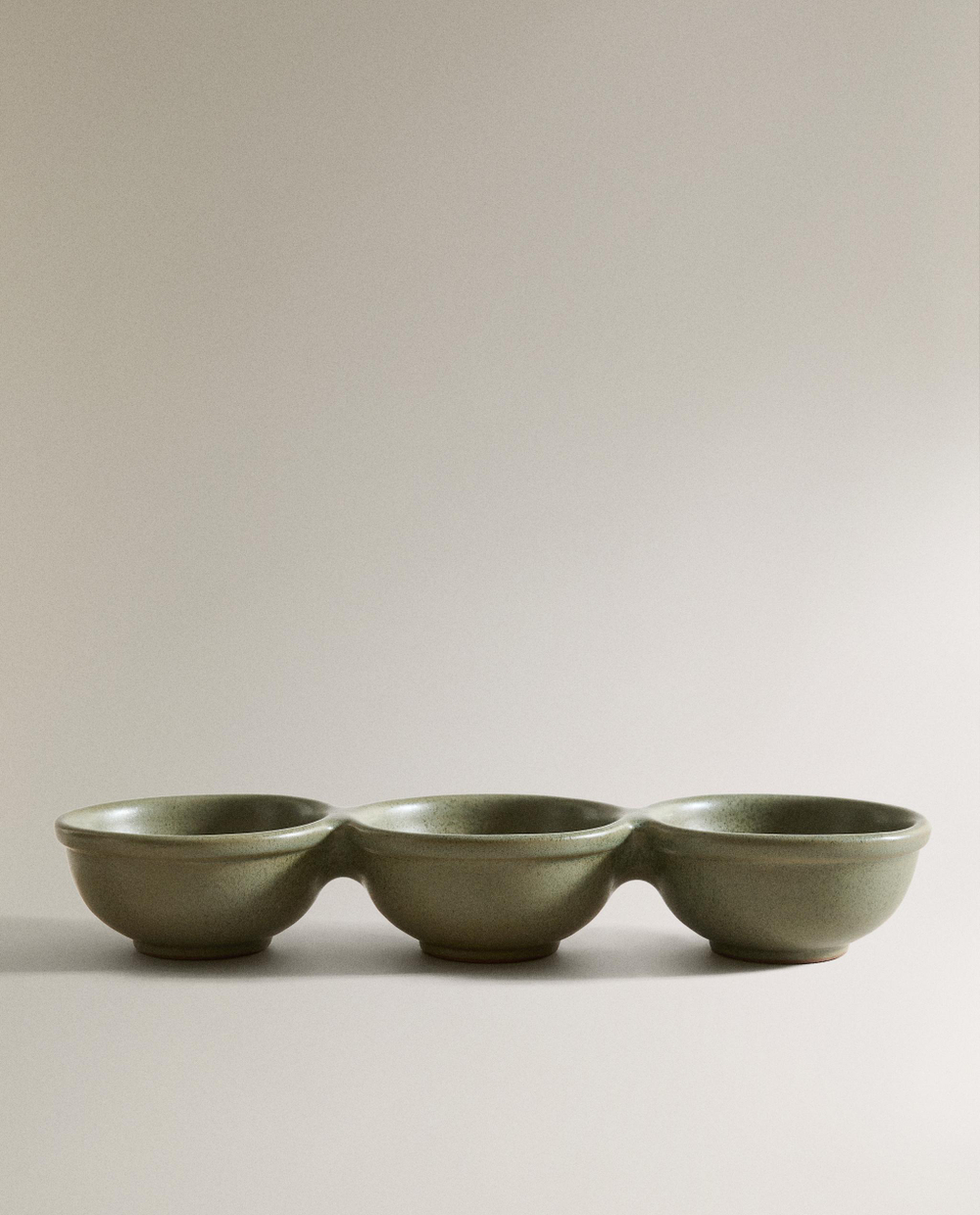 Zara Home блюдо сервировочное из фаянса, цвет зелёный, 30 см
