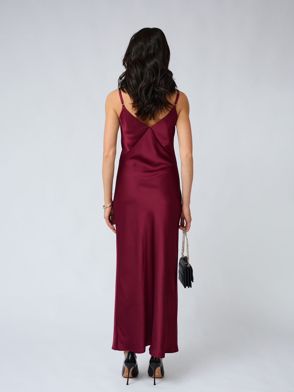 Платье-комбинация на тонких бретелях