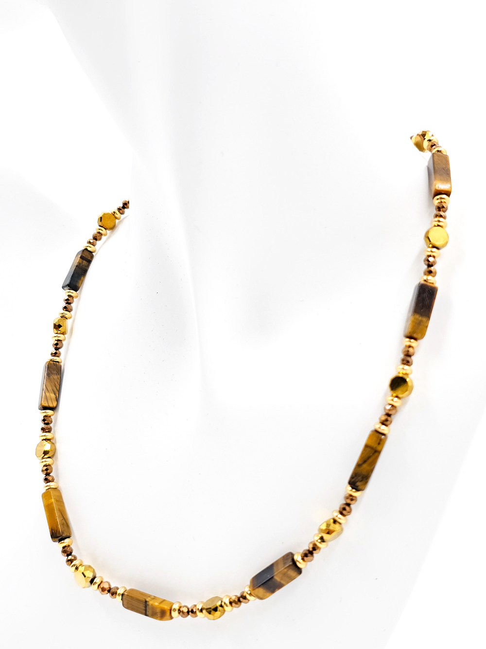 Чокер из натурального камня тигровый глаз