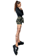 Колготки +size с рисунком в виде девушки с макияжем калавера на левой ножке (Размер: XL-XXL) (Цвет: бежевый)