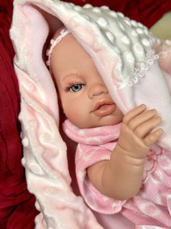 Кукла Berbesa 42см Recien Nacido с пледом (5116K)