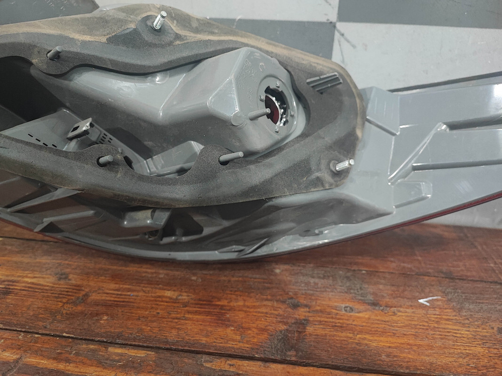 Фонарь задний левый Hyundai Solaris 1 (RB) 14-17 Б/У Оригинал 924014L600