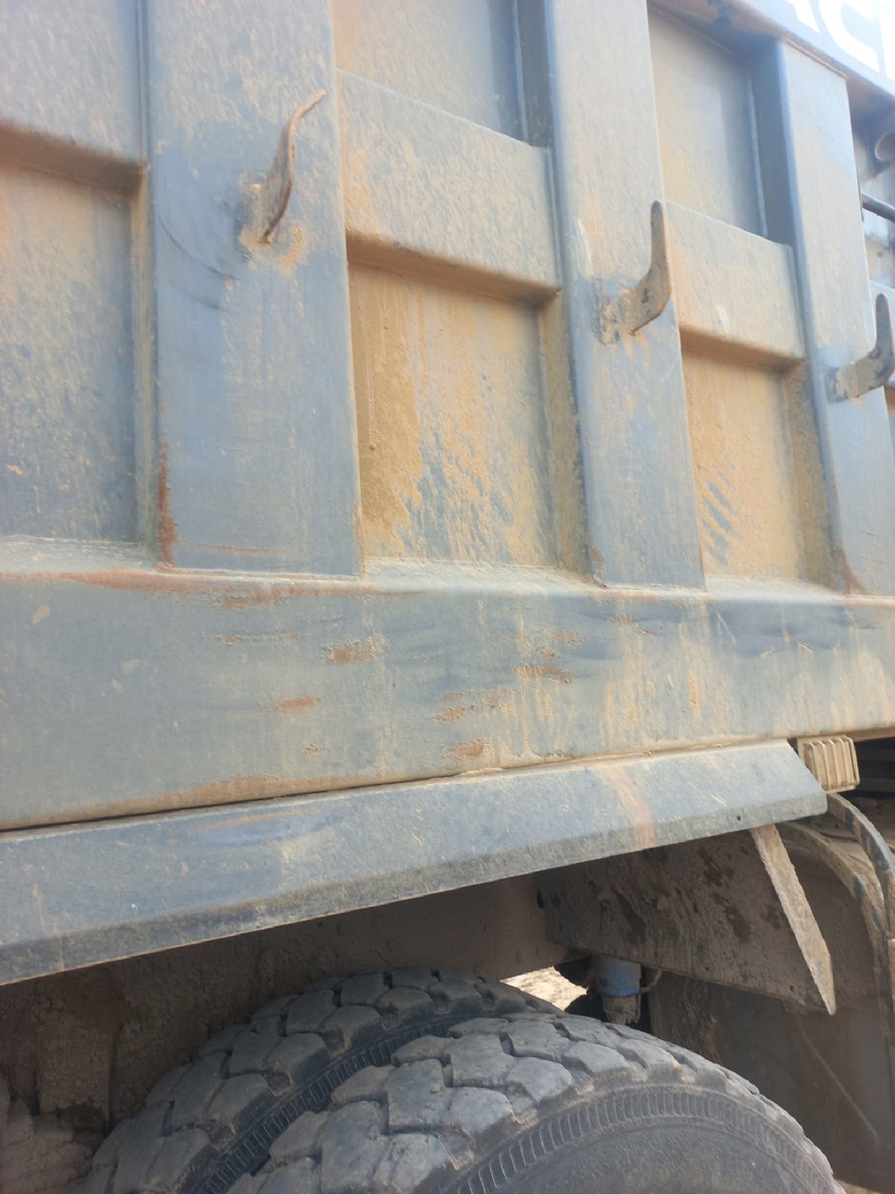 Shacman (Shaanxi) SX* 6x6 Самосвал SX32586W385C (Дизельный, 10,8 л, 441 л.с., МТ)