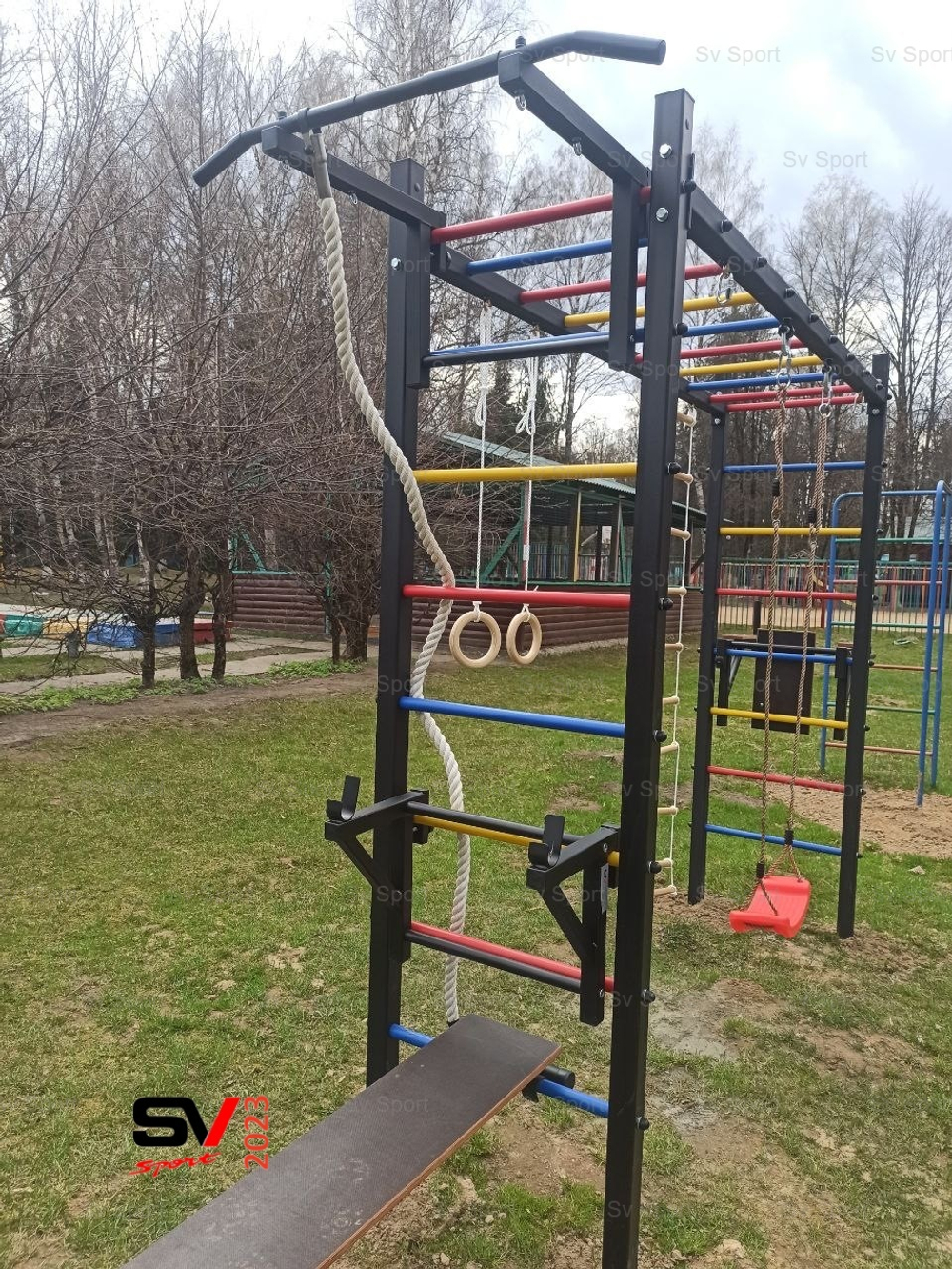 Монтаж уличной шведской стенки Sv Sport Рукоход (4 вертикальных столба)