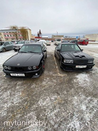 Передние фары black для Mercedes C W201