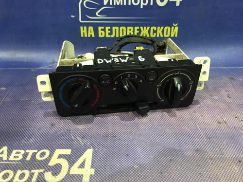Блок управления климат-контролем MAZDA DEMIO 2001