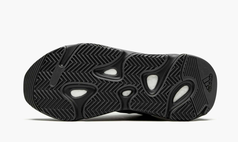 Yeezy Boost 700 MNVN "Triple Black"
