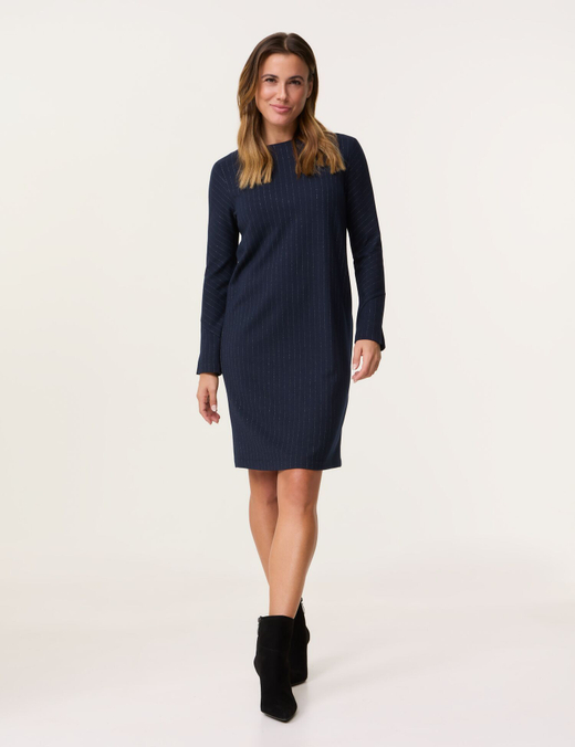 Платье из полиэстера