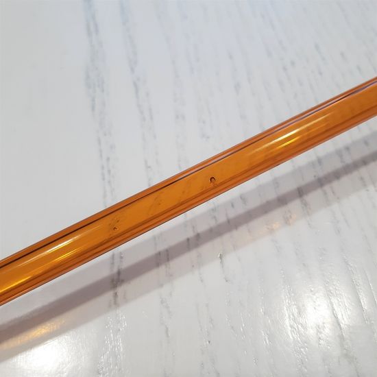 Причина уценки: небольшие царапины, пузырьки воздуха