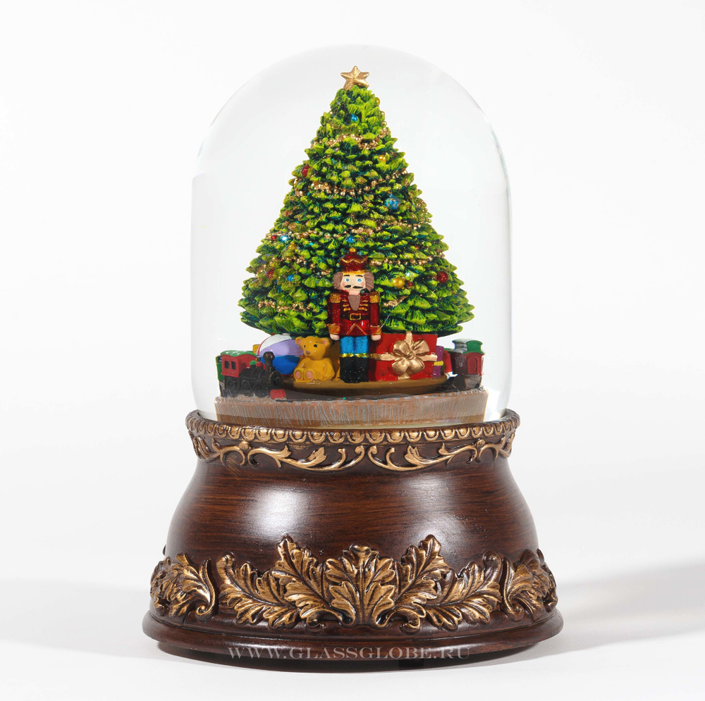 Стеклянный шар "Щелкунчик"