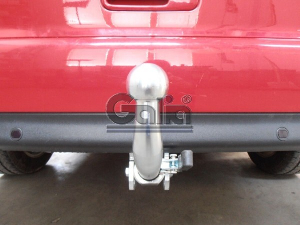 Фаркоп оцинкованный Galia F104A для Ford Galaxy 2000-2006, SEAT Alhambra 2000-2010, Volkswagen Sharan 2000-2010(паспорт и сертификат в комплекте)(без электрики)