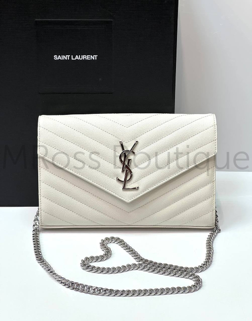 Белый клатч Cassandre Saint Laurent Matelasse Monogram Envelope