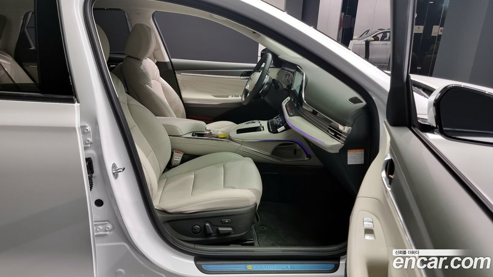 Hyundai The New Grandeur (Azera) IG Hybrid Calligraphy (06.2022)
