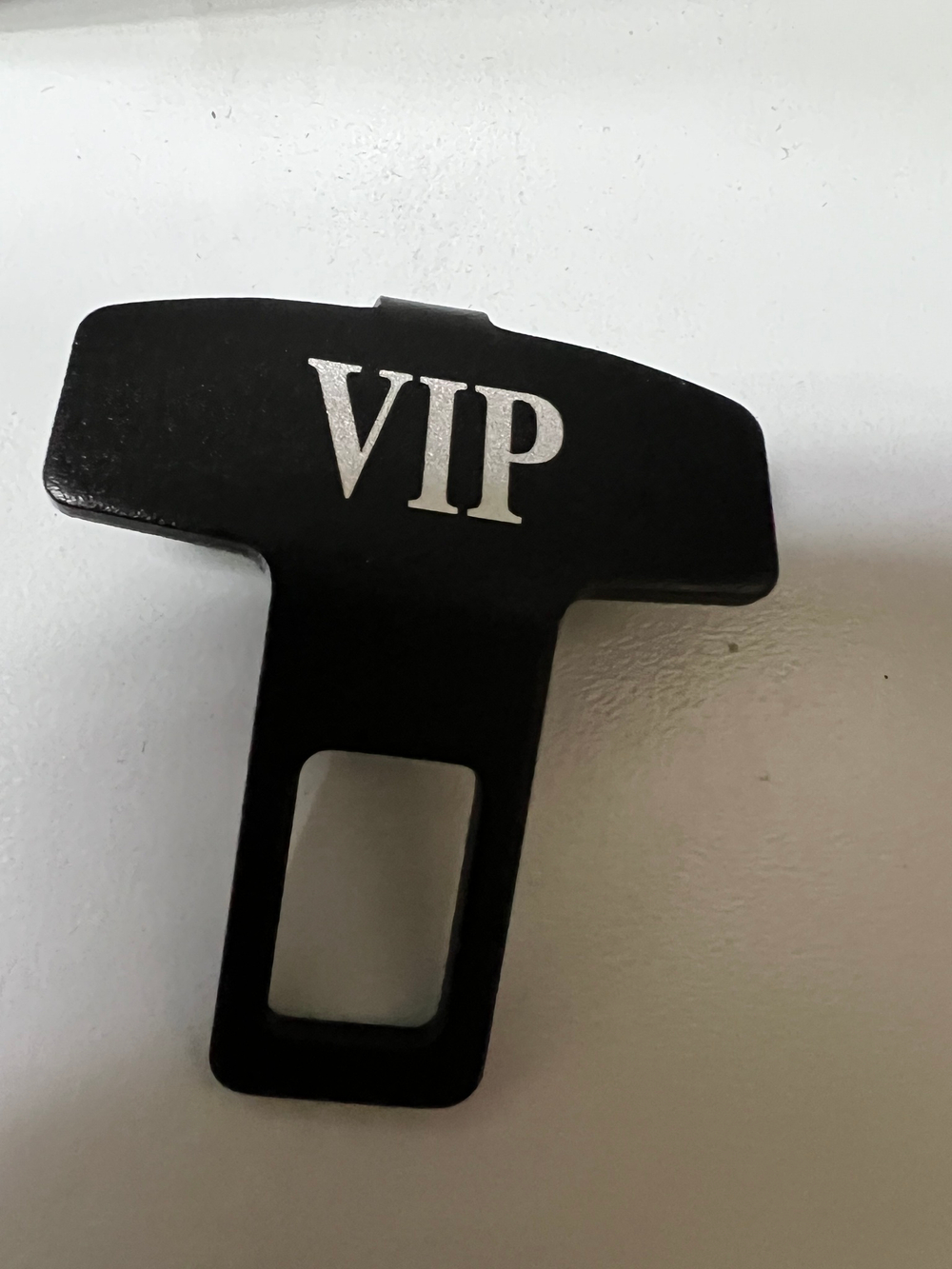 Заглушка ремня безопасности "VIP" K-111VIP