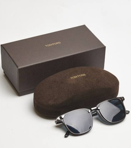 Солнцезащитные очки Tom Ford