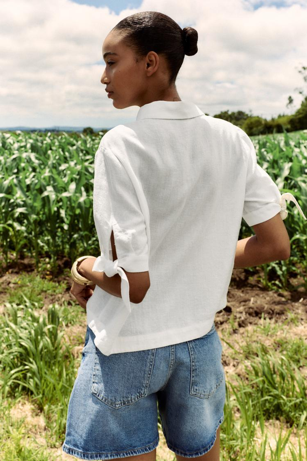 ZARA РУБАШКА ИЗ РАМИ С КОРОТКИМИ РУКАВАМИ И ЗАВЯЗКАМИ, БЕЛЫЙ