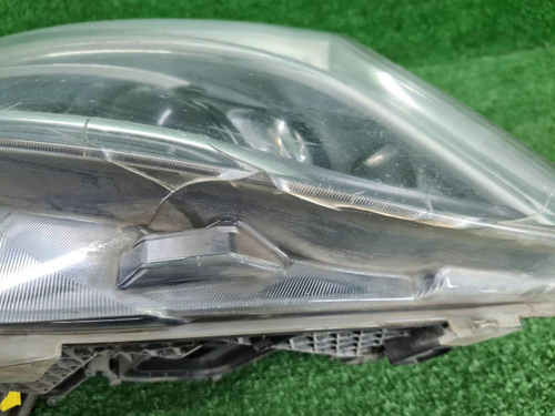 Битая Фара правая Mercedes V W447 (2014-н.в.) LED