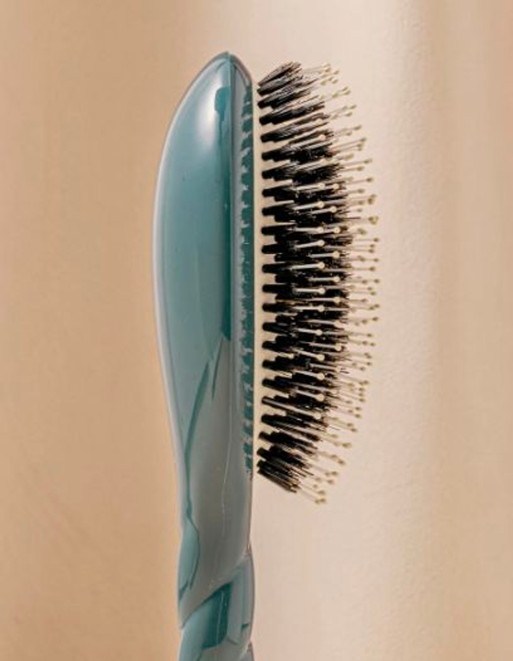 La Bonne Brosse Массажная расческа для волос N 03 Essential Sensitive Scalp Brush - Creamy White