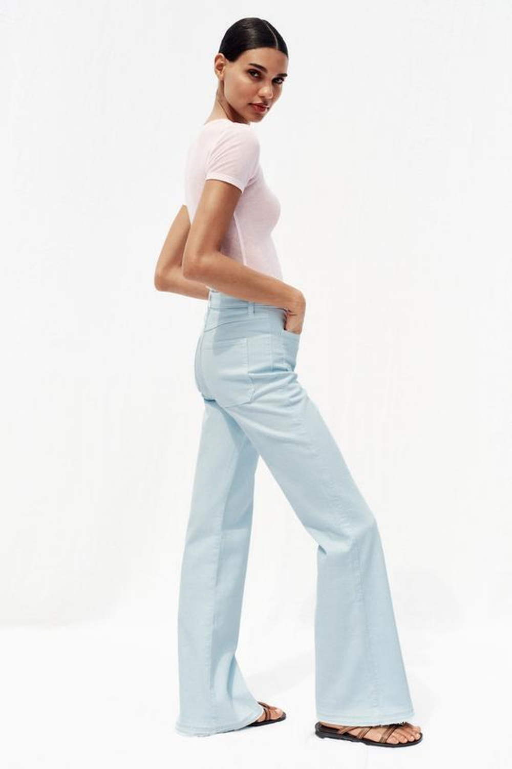 ZARA ДЖИНСЫ Z1975 FLARED С ВЫСОКОЙ ПОСАДКОЙ И ПУГОВИЦАМИ, ПАСТЕЛЬНО-СИНИЙ