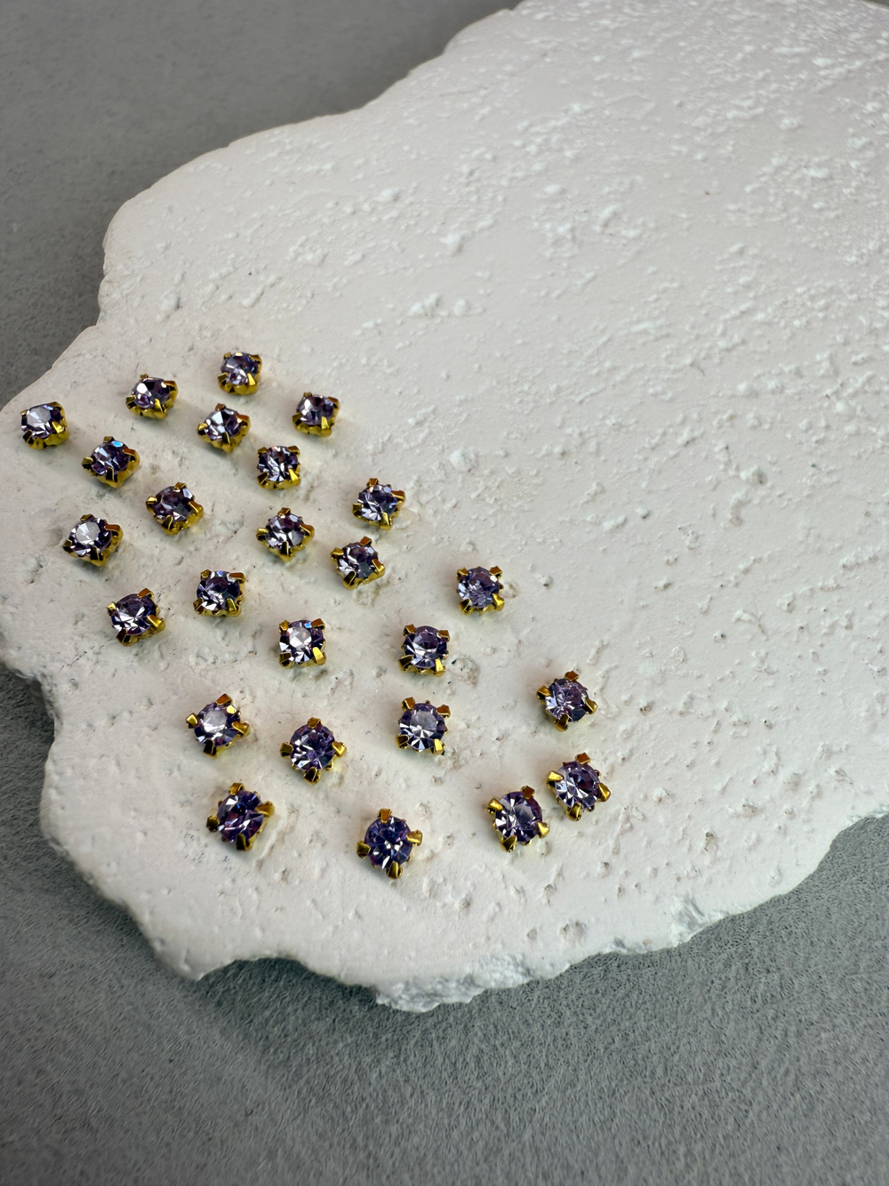 Шатоны 4 мм, Фиалка в золоте, 25 шт