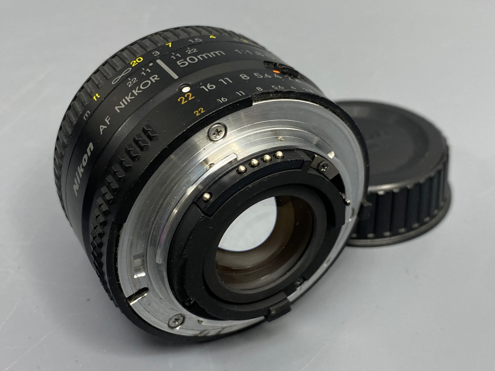 Nikon 35mm 1.8D AF