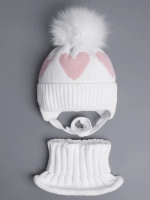 Шапка детская зимняя и манишка