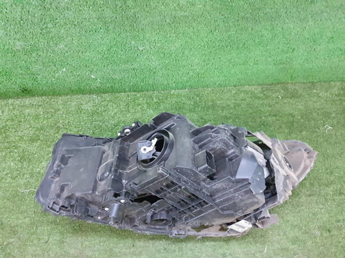 Битая Фара правая BMW 5er G30 (2017-2020) LED