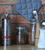 Огнетушитель-спрей с кронштейном (нержавеющая сталь) 1л