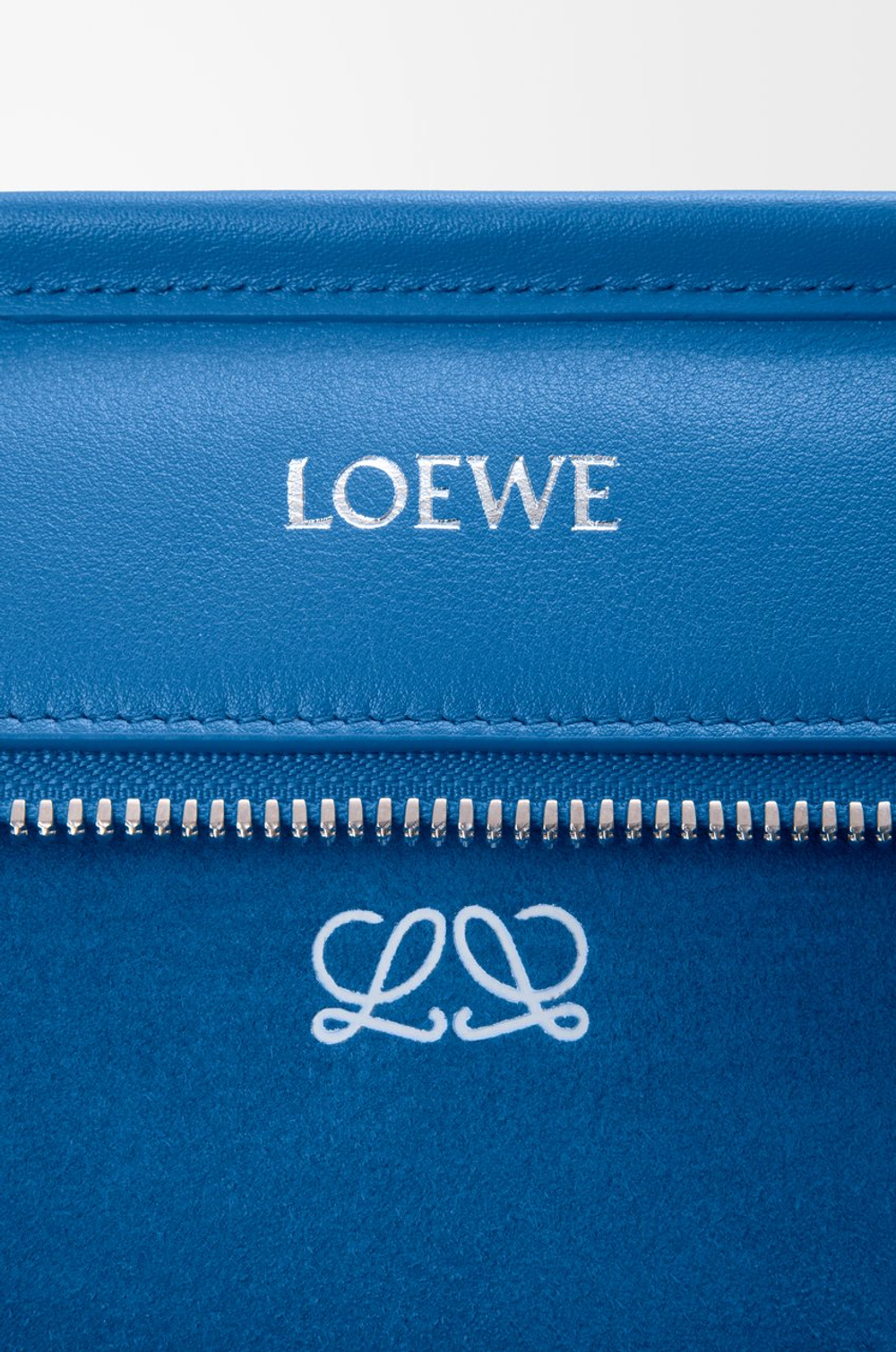 Loewe Большая сумка Amazona 180 из мягкой телячьей кожи, ярко-синий