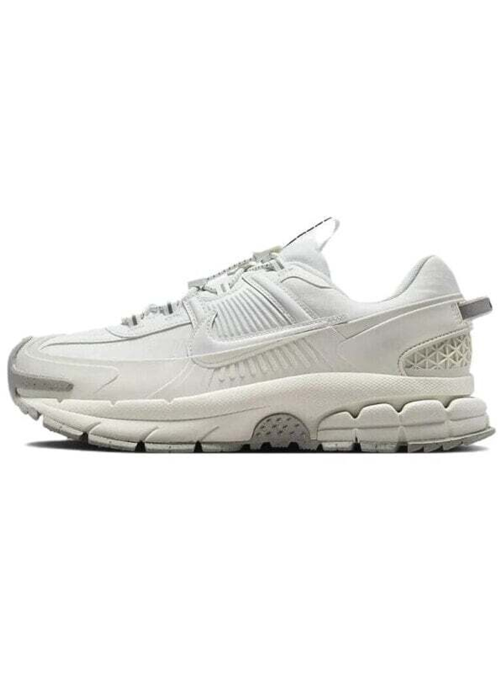 Кроссовки Nike Zoom Vomero Roam 'Summit White Light Bone'