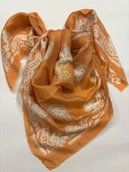 Əli və Nino Kəlağayı narıncı 110x110 sm