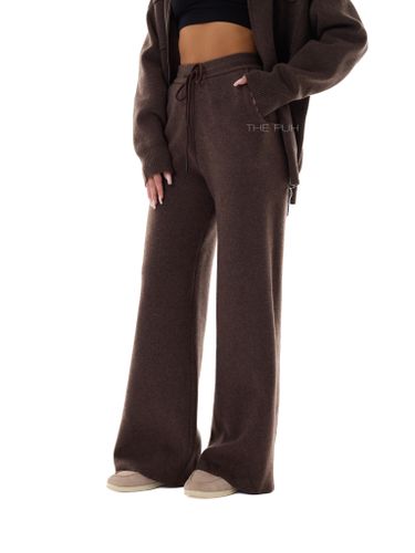 Трикотажный костюм с карманами шоколадного цвета