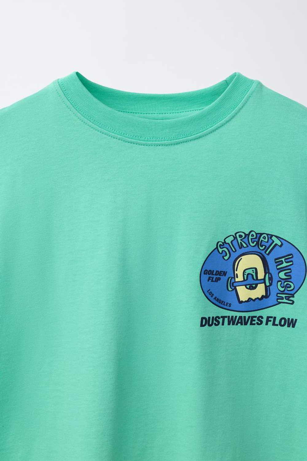 ZARA ФУТБОЛКА С РЕЛЬЕФНЫМ ПРИНТОМ, ЗЕЛЕНОВАТО-СИНИЙ