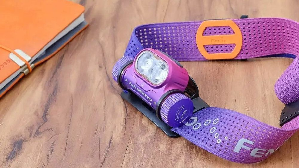 Фонарь налобный Fenix HM65R-T V2.0 небула