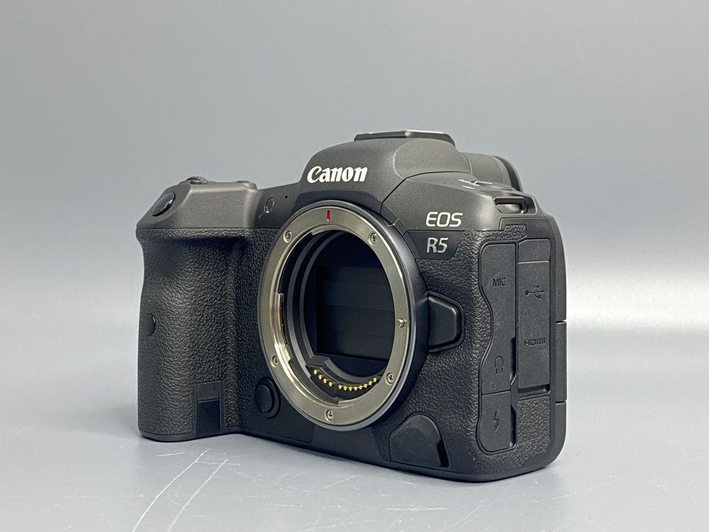 Canon EOS R5 8500 кадров