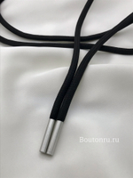 Шнур черный с металлическим наконечником 1,38 м