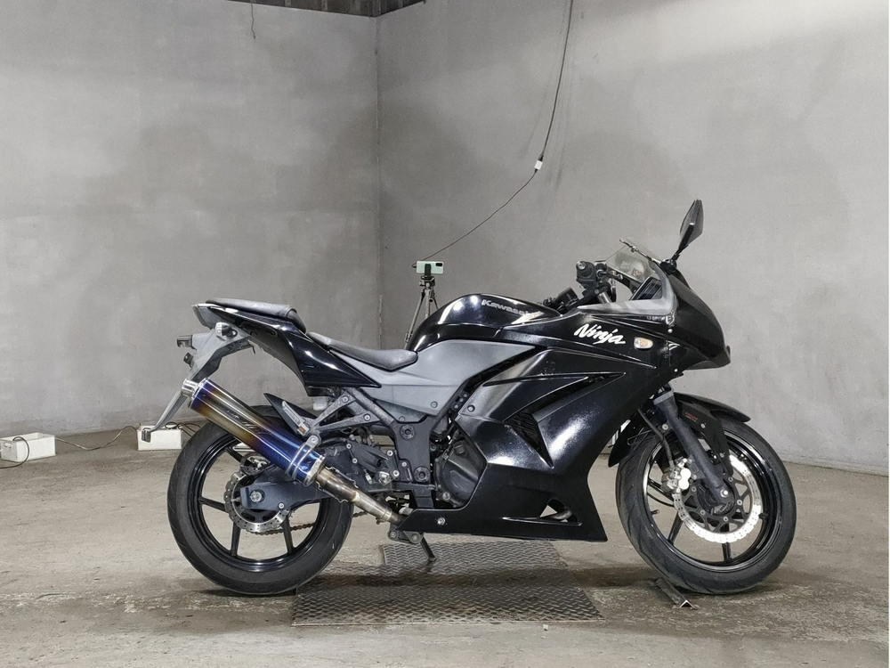 Kawasaki Ninja 250R 042000