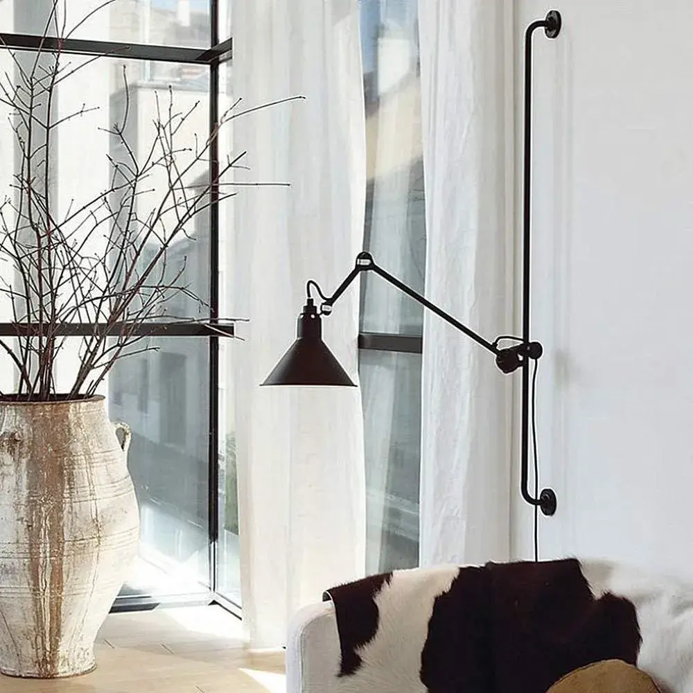 Настенный дизайнерский светильник Lampe Gras N°214 by DCW