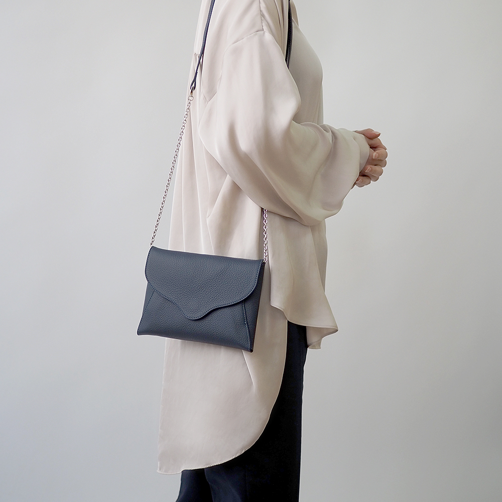 Сумка-клатч Florette из кожи теленка, синего цвета