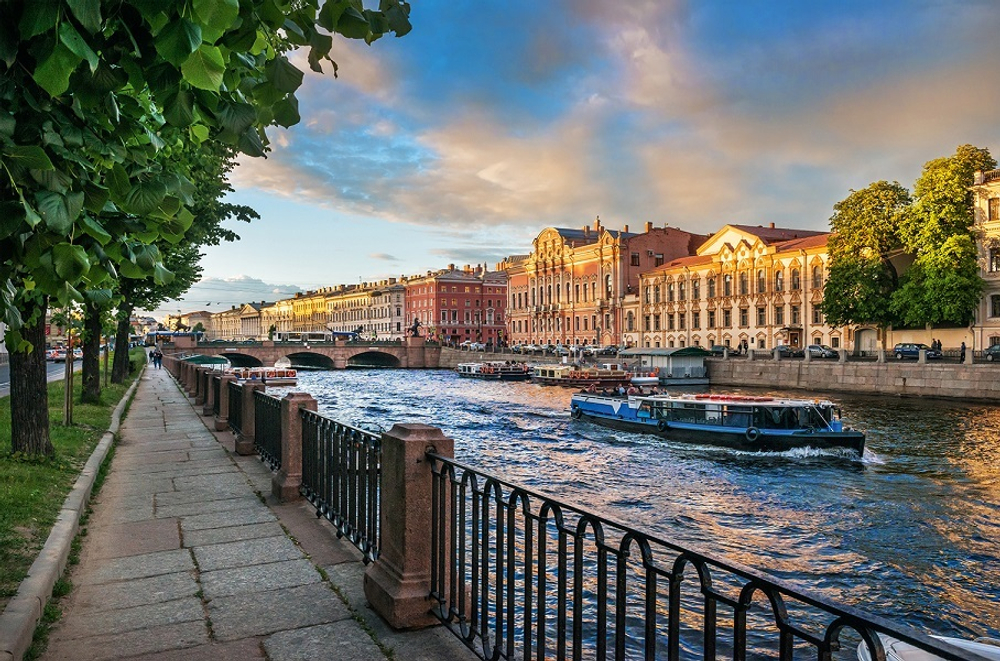 Календарь трехсекционный СУПЕРПРЕМИУМ на 2026 год, Питер. Путешествие по Фонтанке