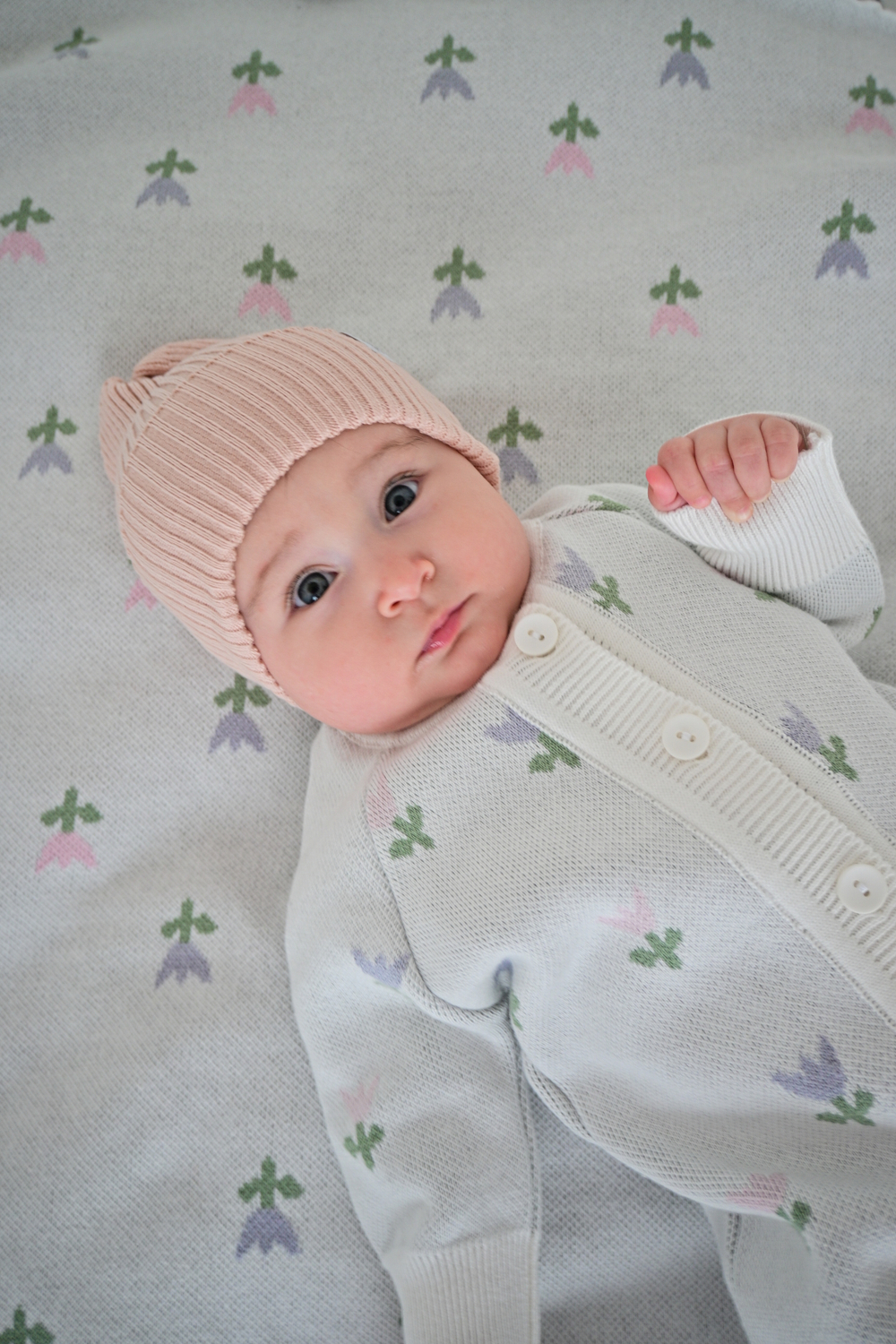 Комбинезон вязаный цветочки