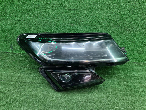 Фара правая Skoda Kodiaq (2016-2022) LED
