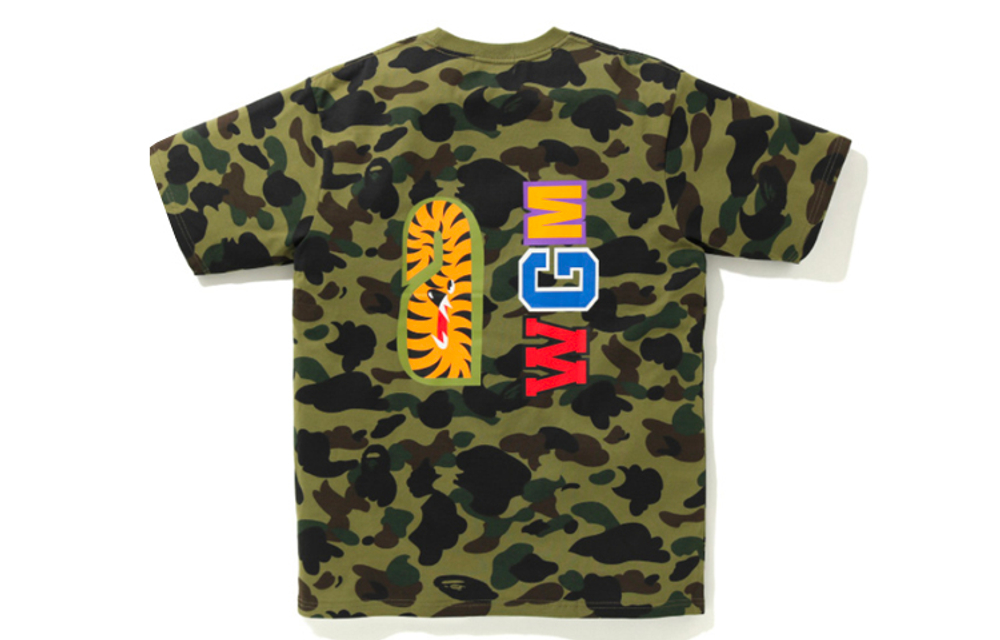 A Bathing Ape Bathing Ape Shark Motif Camouflage Футболка