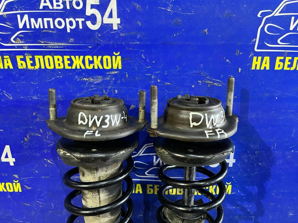 Стойка передняя правая MAZDA DEMIO 2001